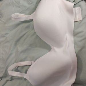 New, never worn Hanes 2XL no underwire bra